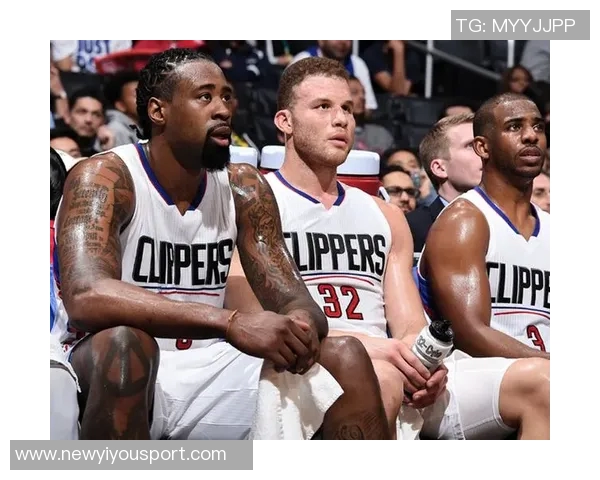 保罗期待与格里芬等人共同退役球衣在快船的荣耀时刻 保罗期待与格里芬等人共同退役球衣在快船的荣耀时刻