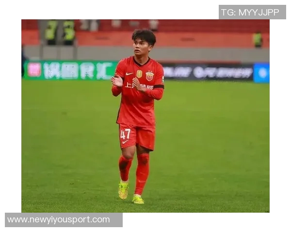 半场战报上海海港与首尔FC互交白卷蒯纪闻助攻失良机吕文君领黄牌