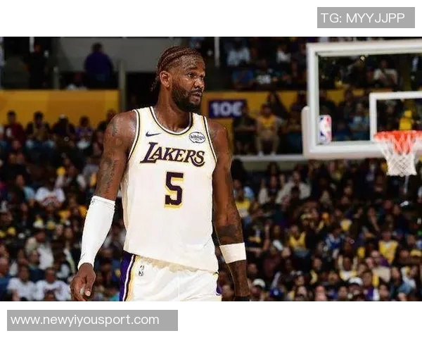 湖人替补表现低迷对阵76人仅得10分创赛季新低场均得分垫底联盟