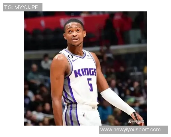 福克斯全能表现助力球队获胜16投9中贡献26分5篮板9助攻3抢断三分球命中率高 福克斯全能表现助力球队获胜16投9中贡献26分5篮板9助攻3抢断三分球命中率高