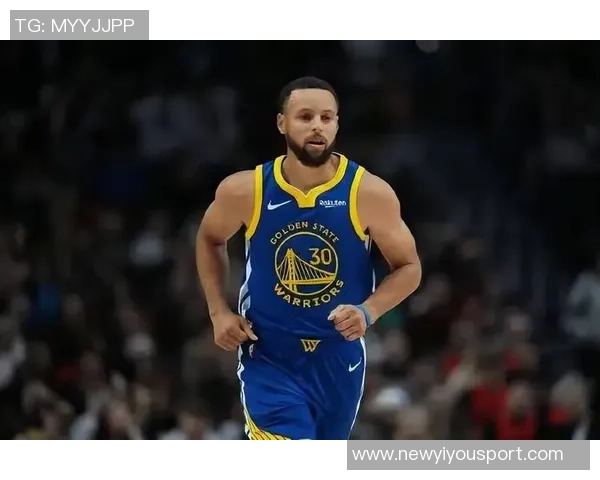 布克感慨库里穿自己的鞋对阵自己曾以为会是反向情景 布克感慨库里穿自己的鞋对阵自己曾以为会是反向情景