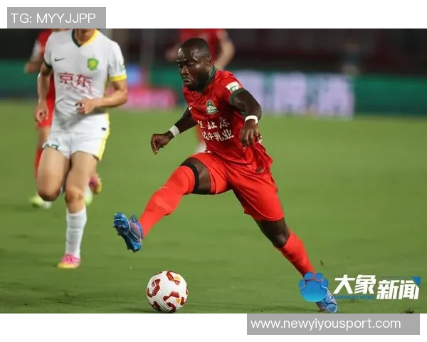 河南队足协杯决赛球衣曝光印有对阵信息与大象图腾设计引发热议 河南队足协杯决赛球衣曝光印有对阵信息与大象图腾设计引发热议