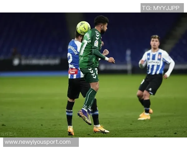 全靠队友支援迪文岑佐表现平平却助球队取得大胜