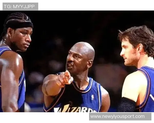 夸梅称赞詹姆斯队友实力质疑乔丹时代是否有双30分搭档