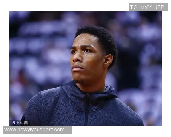 热刺宣布17岁中场巴内特正式签署首份职业合同开启职业生涯新篇章