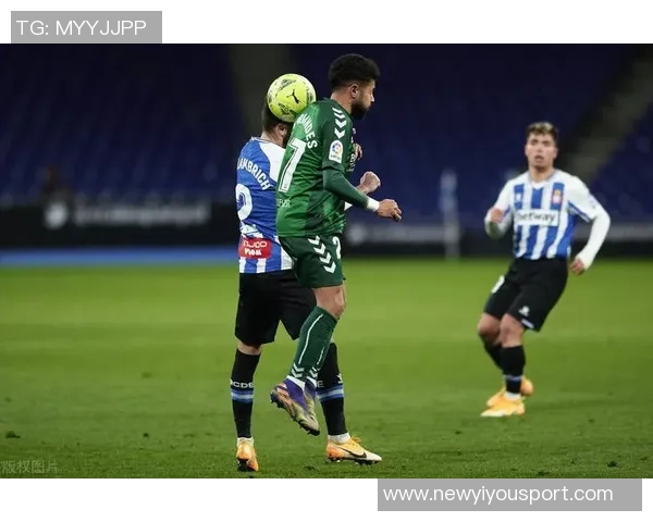 全靠队友支援迪文岑佐表现平平却助球队取得大胜