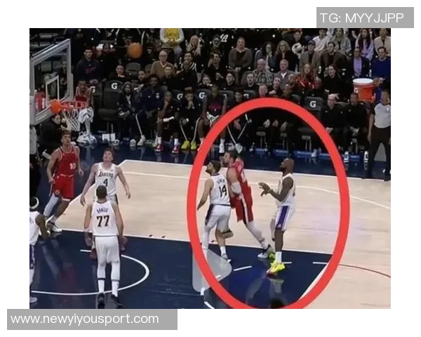 快船半场微弱领先火箭祖巴茨表现出色杜兰特状态低迷仅得7分